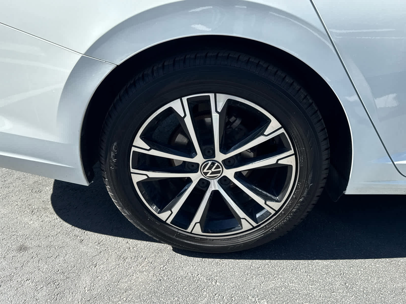 Used 2023 Volkswagen Jetta Sport FWD image 14