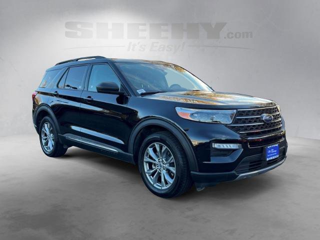 Certified 2022 Ford Explorer XLT w/ Equipment Group 202A image 2