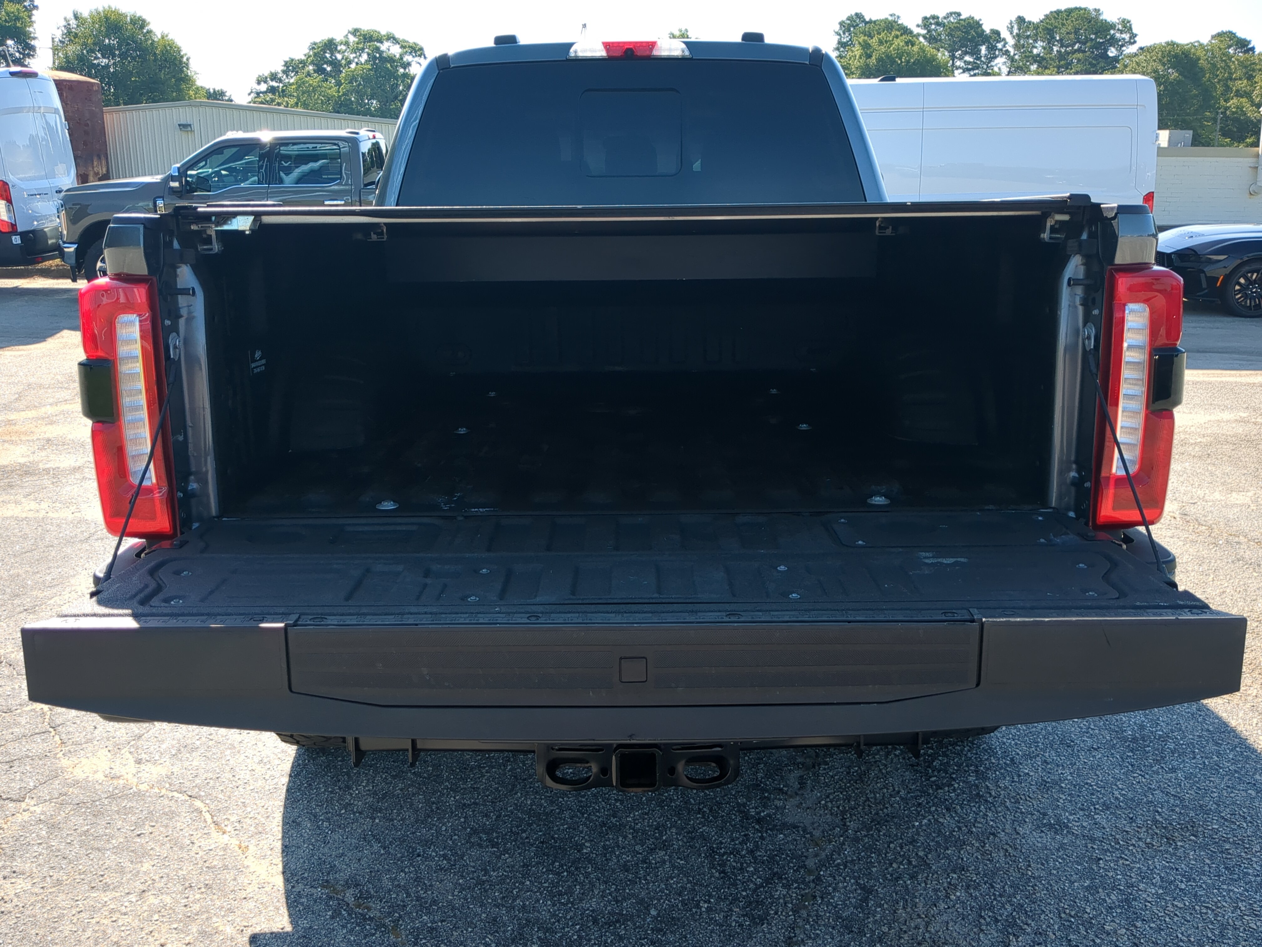 Certified 2024 Ford F250 Lariat w/ Lariat Ultimate Package AWD/4WD image 11
