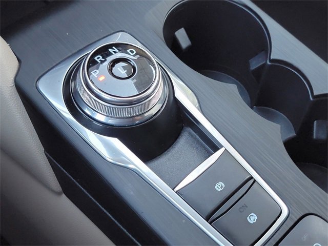 Certified 2020 Ford Escape SE image 23