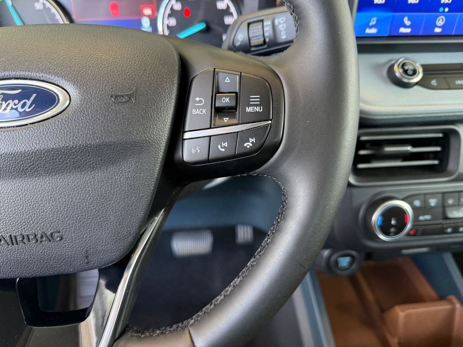Certified 2024 Ford Maverick Lariat FWD image 18