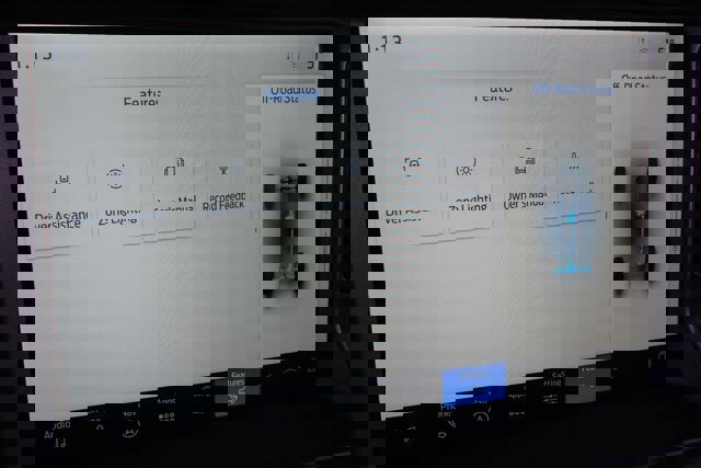 Certified 2025 Ford Bronco Badlands image 30