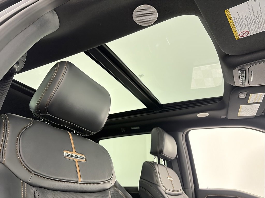 Certified 2024 Ford F350 Platinum w/ FX4 Off-Road Package image 34