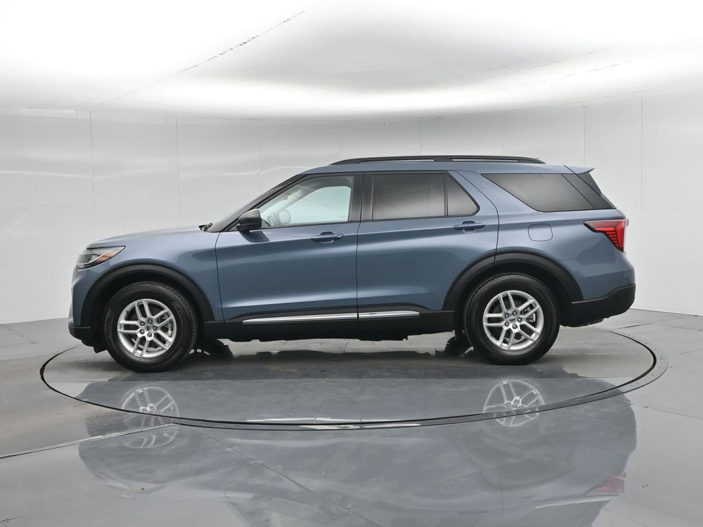 Certified 2025 Ford Explorer Active RWD image 32
