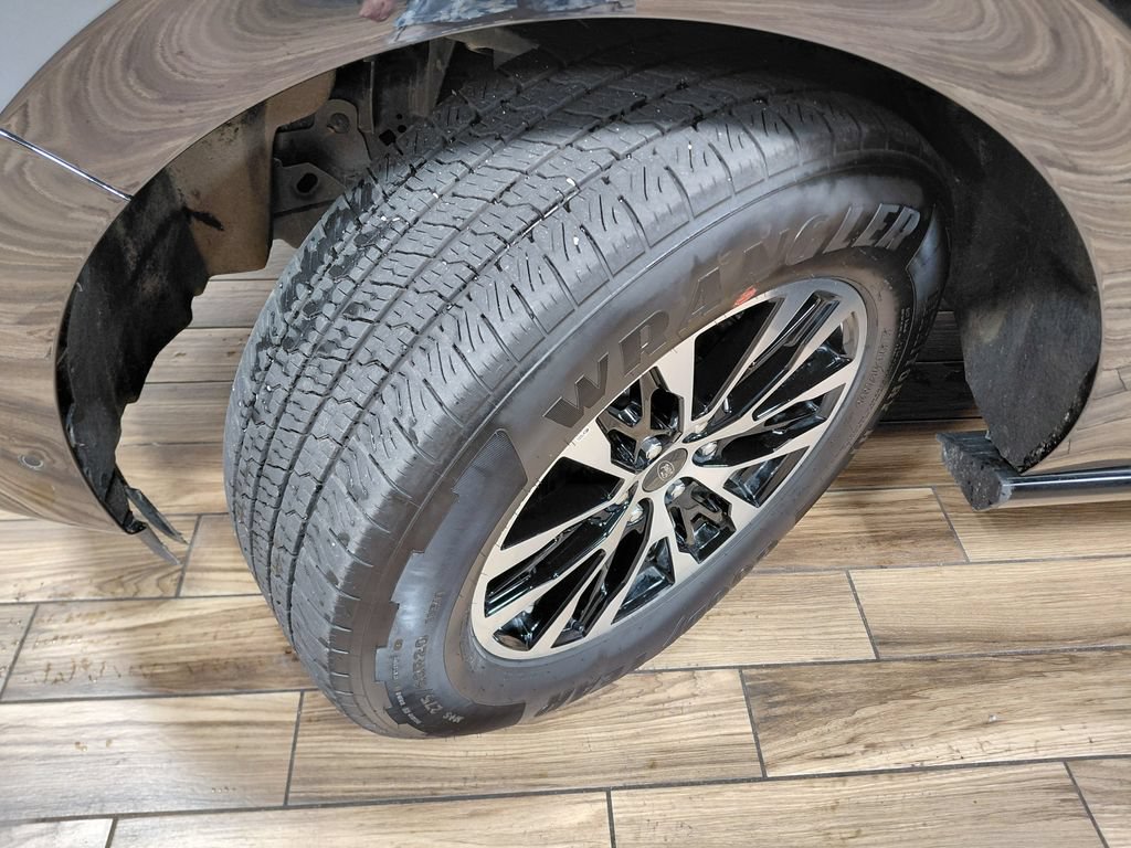 Certified 2025 Ford Expedition Max Platinum AWD/4WD image 28