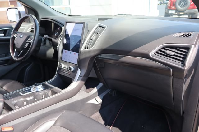 Certified 2024 Ford Edge ST-Line AWD/4WD image 39