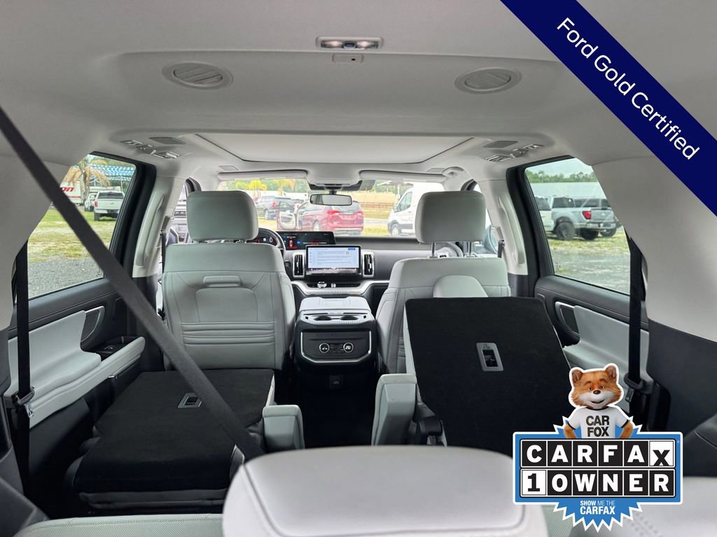 Certified 2025 Ford Expedition Max Platinum w/ Driver's Package AWD/4WD image 30