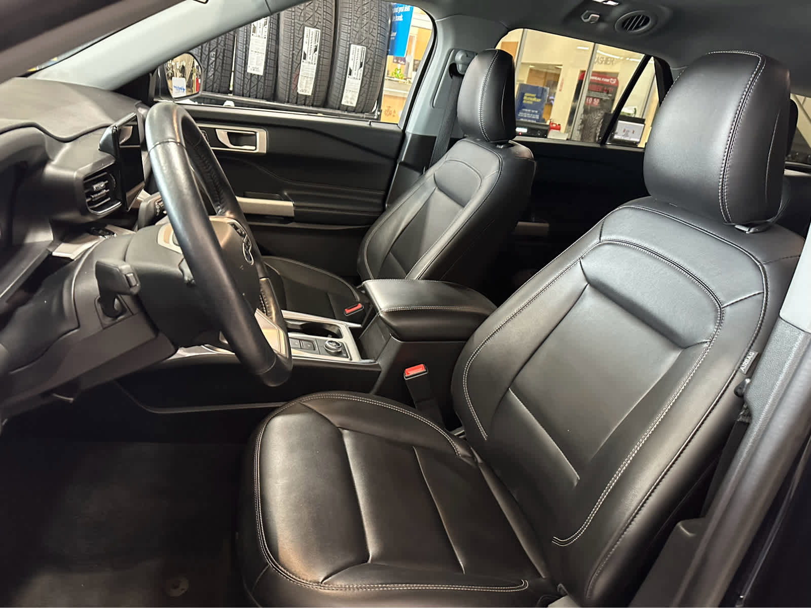 Certified 2022 Ford Explorer XLT w/ Equipment Group 202A image 22