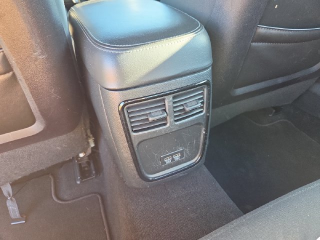 Used 2019 Dodge Charger SXT w/ Blacktop Package RWD image 25