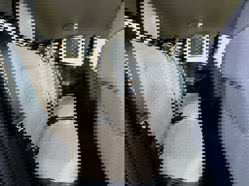 Certified 2020 Ford Escape SE image 31