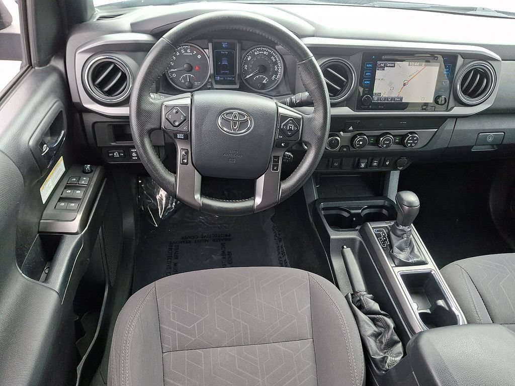 Used 2019 Toyota Tacoma TRD Off-Road AWD/4WD image 11