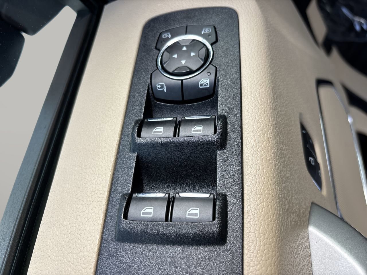 Certified 2020 Ford F150 Lariat w/ Equipment Group 501A Mid image 23