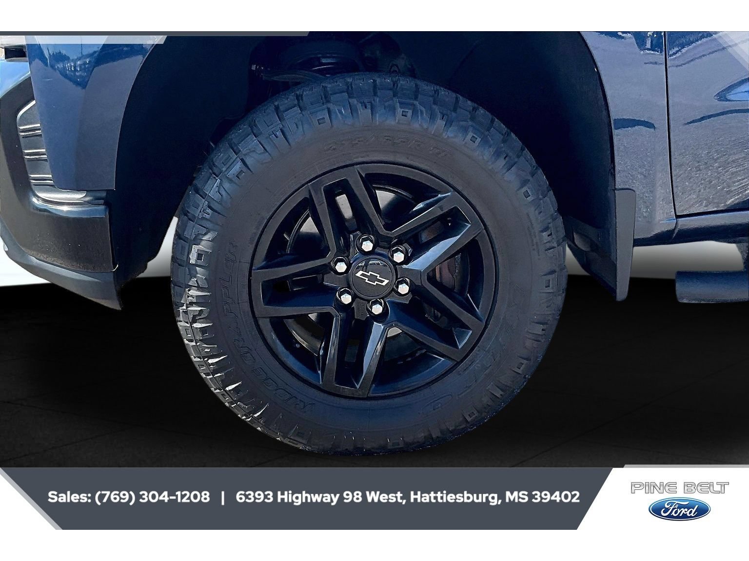 Used 2019 Chevrolet Silverado 1500 LT Trail Boss AWD/4WD image 7