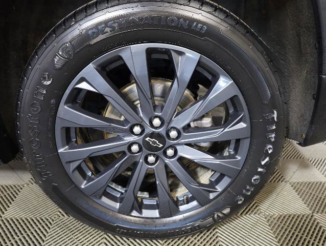 Used 2022 Chevrolet Traverse RS image 38