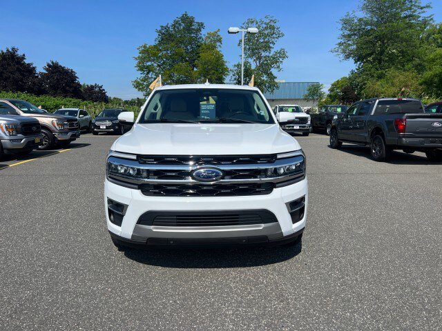 Certified 2024 Ford Expedition Limited AWD/4WD image 2