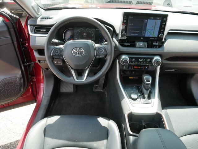 Used 2022 Toyota RAV4 Limited AWD/4WD image 20