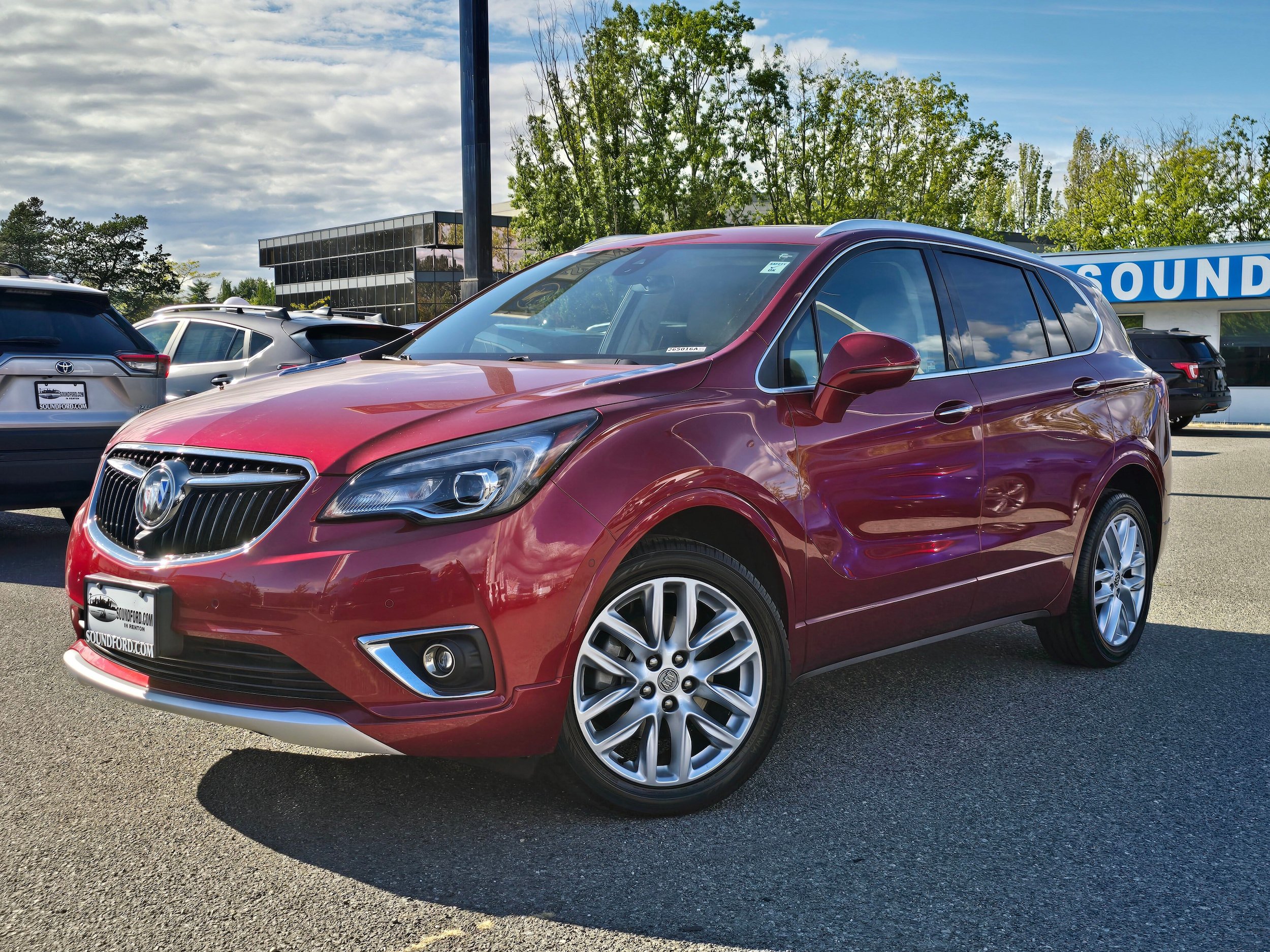 Used 2020 Buick Envision Premium w/ Driver Confidence Package AWD/4WD image 1