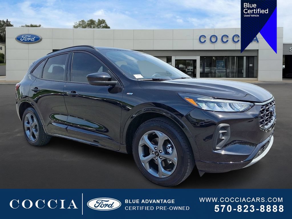 Certified 2024 Ford Escape ST-Line Select AWD/4WD image 3