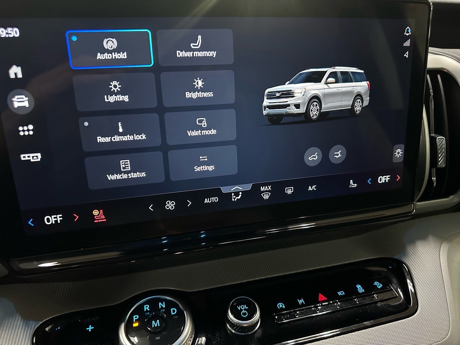 Certified 2025 Ford Expedition Active image 48