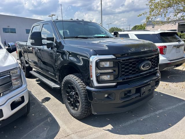 Certified 2025 Ford F250 Lariat w/ Lariat Ultimate Package AWD/4WD image 3