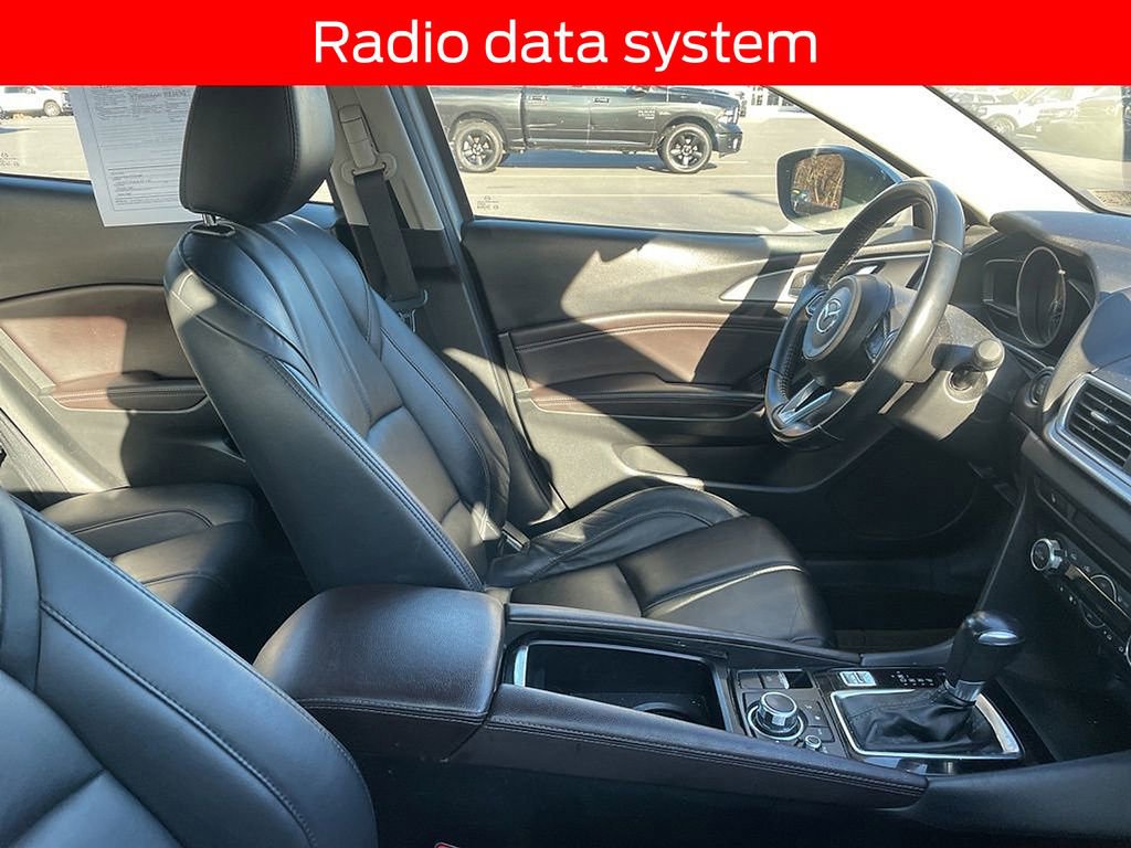 Used 2018 MAZDA MAZDA3 Touring image 8