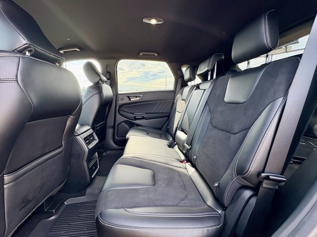 Certified 2023 Ford Edge ST AWD/4WD image 12