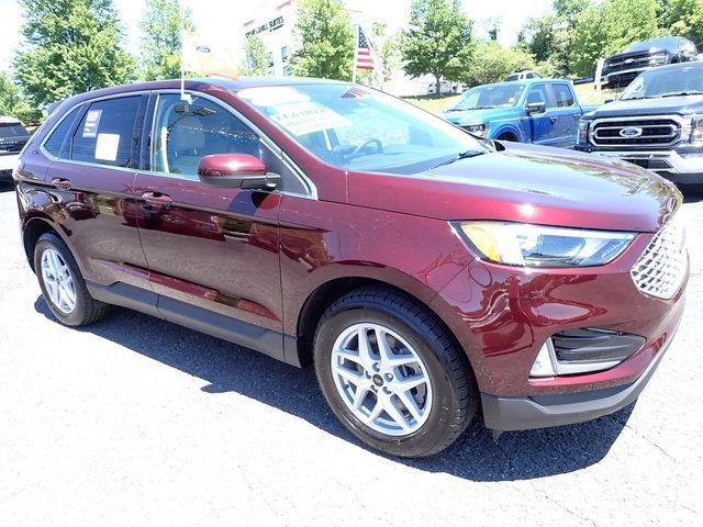 Certified 2024 Ford Edge SEL w/ Convenience Package AWD/4WD image 11