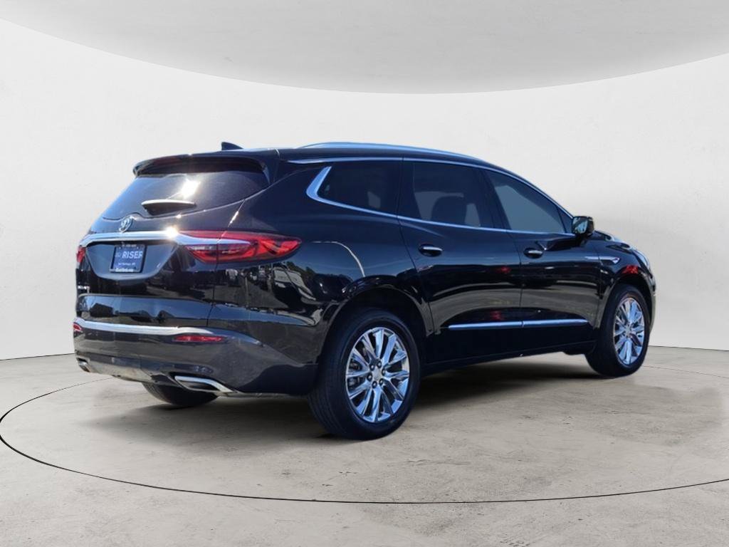 Used 2020 Buick Enclave Premium w/ Sun and Sites Package FWD image 3