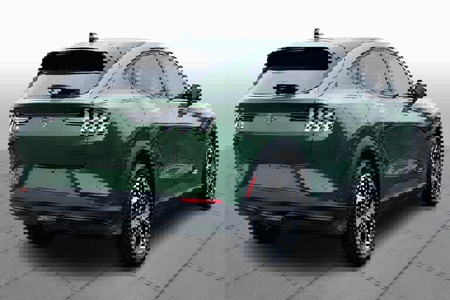 Certified 2024 Ford Mustang Mach-E Select w/ Comfort Package Lite image 12