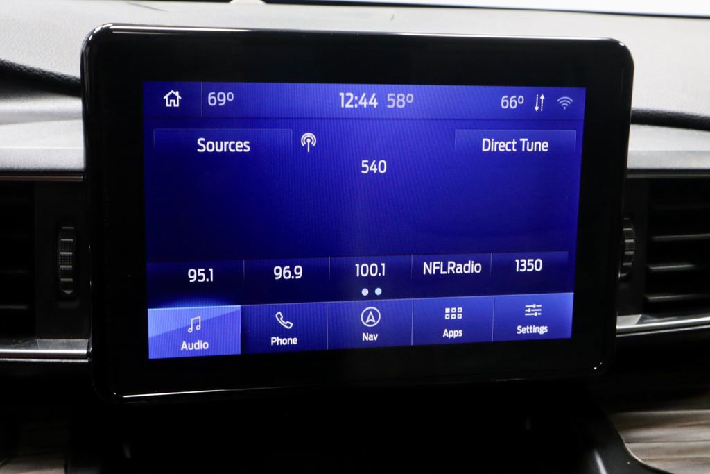 Certified 2020 Ford Explorer Limited w/ Class III Trailer Tow Package AWD/4WD image 11