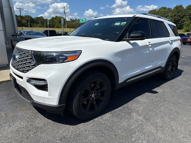 Certified 2020 Ford Explorer Platinum w/ Premium Technology Package AWD/4WD image 5