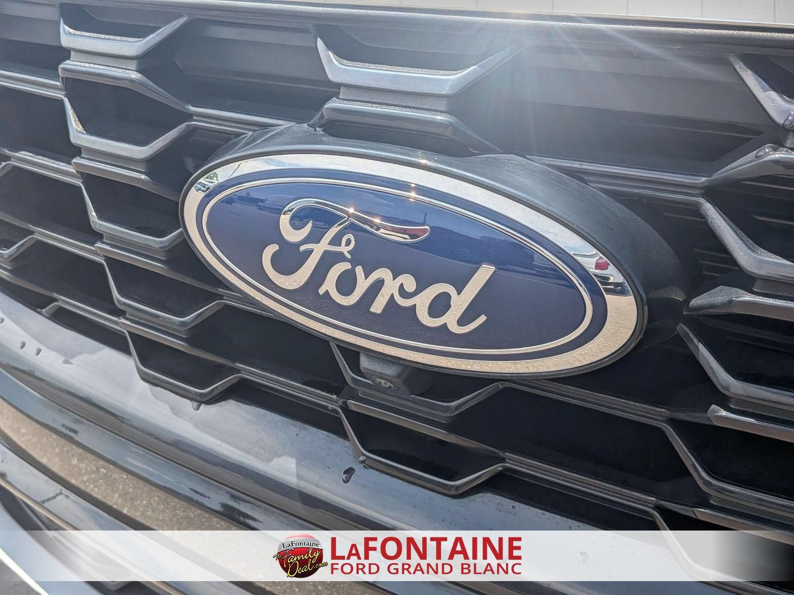 Certified 2024 Ford Escape ST-Line Select w/ Tech Pack #2 AWD/4WD image 9
