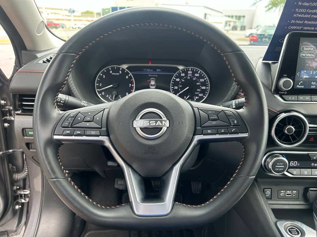 Used 2025 Nissan Sentra SR FWD image 18