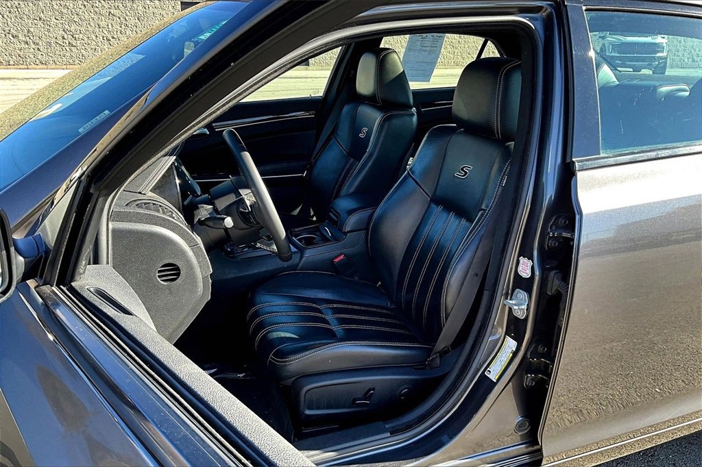 Used 2023 Chrysler 300 S image 24
