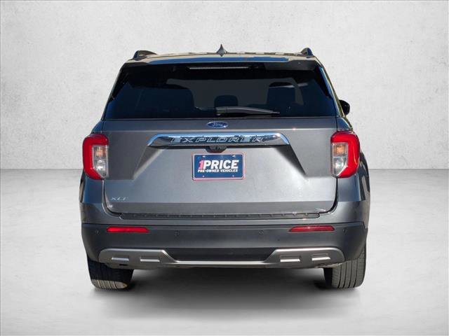 Certified 2022 Ford Explorer XLT w/ Equipment Group 202A image 7