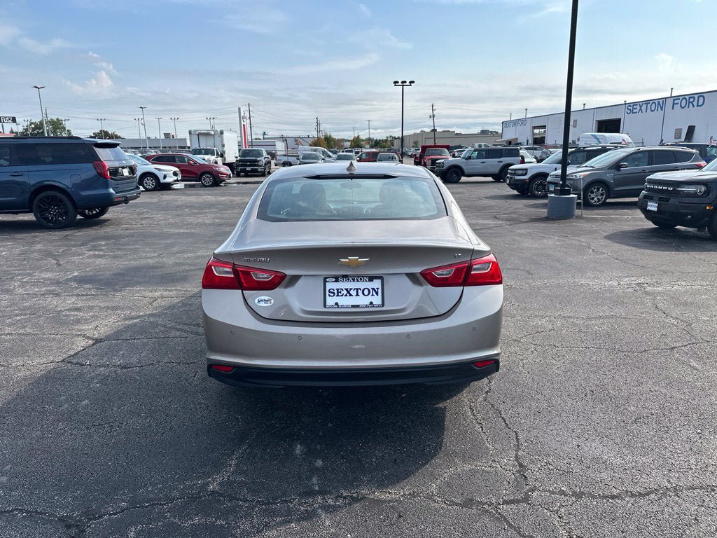 Used 2025 Chevrolet Malibu LT FWD image 6