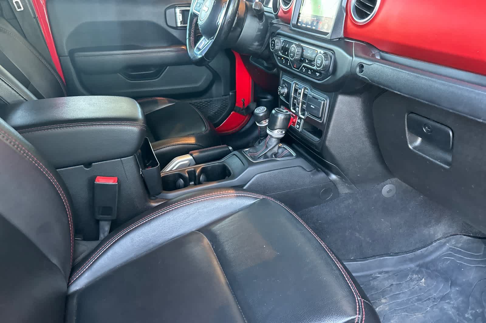 Used 2020 Jeep Gladiator Rubicon AWD/4WD image 15