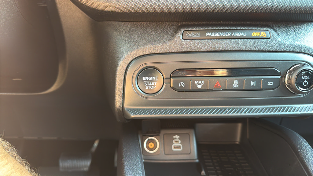 Certified 2025 Ford Bronco Sport Outer Banks w/ Outer Banks Tech Package+ AWD/4WD image 29