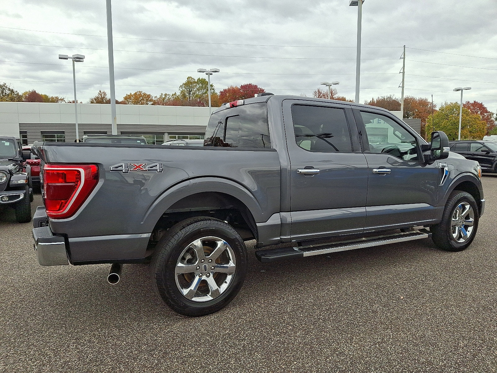 Certified 2022 Ford F150 XLT w/ Equipment Group 302A High image 8