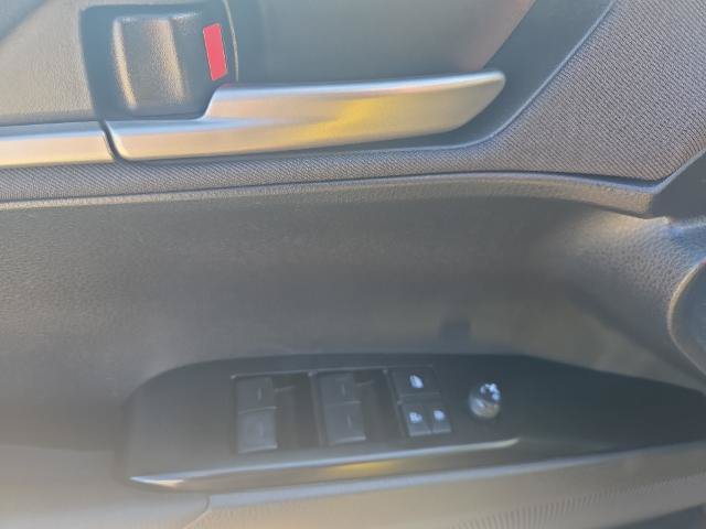 Used 2025 Toyota Camry LE AWD/4WD image 19