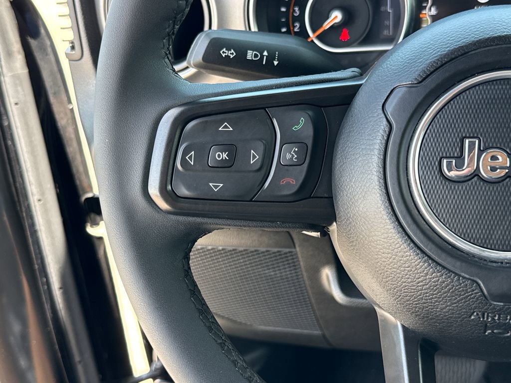 Used 2023 Jeep Wrangler Unlimited Sport AWD/4WD image 15
