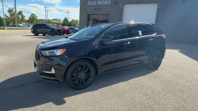 Certified 2024 Ford Edge ST-Line w/ Class II Trailer Tow Package AWD/4WD image 5