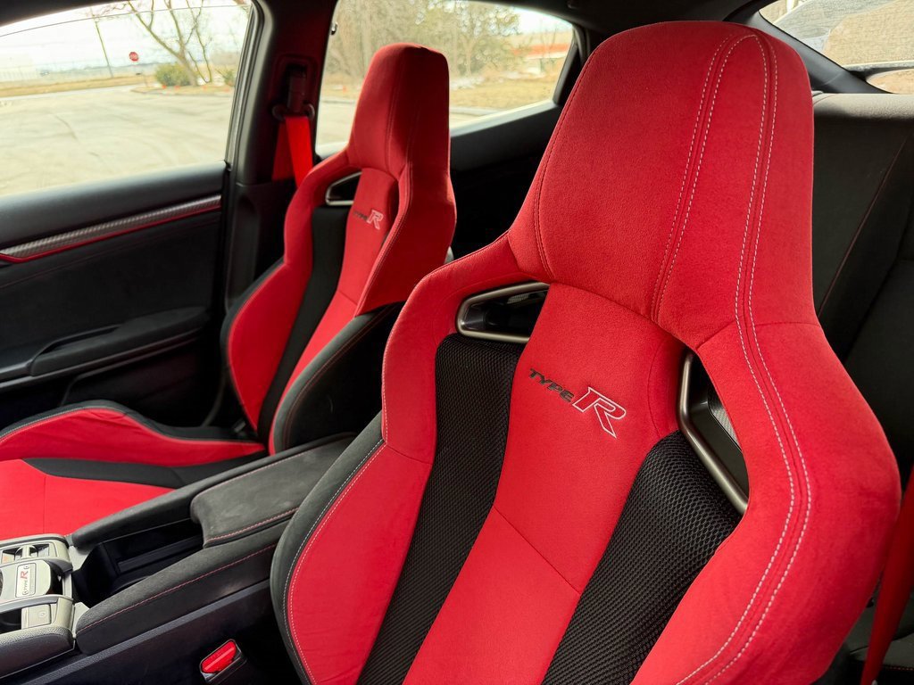 Used 2018 Honda Civic Type R image 10