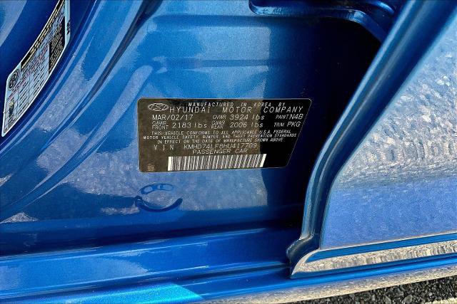 Used 2017 Hyundai Elantra SE image 18