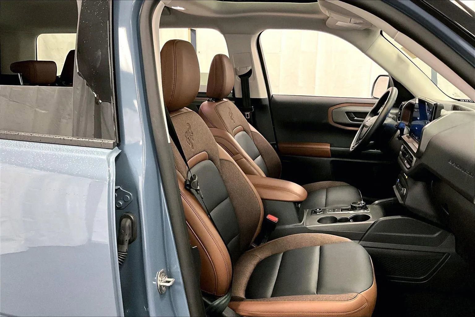 Certified 2025 Ford Bronco Sport Outer Banks w/ Outer Banks Tech Package+ image 9