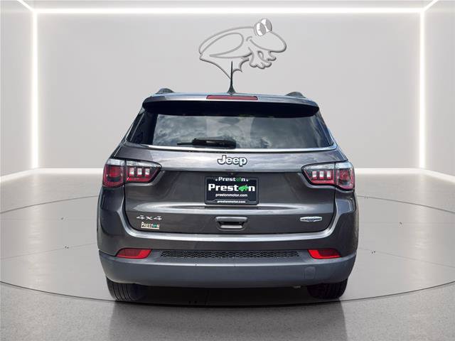 Used 2020 Jeep Compass Latitude w/ Popular Equipment Group AWD/4WD image 4