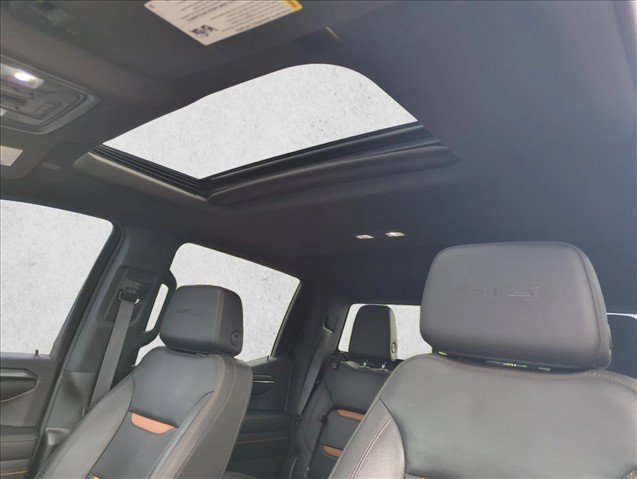 Used 2023 GMC Sierra 1500 AT4 w/ Technology Package AWD/4WD image 24