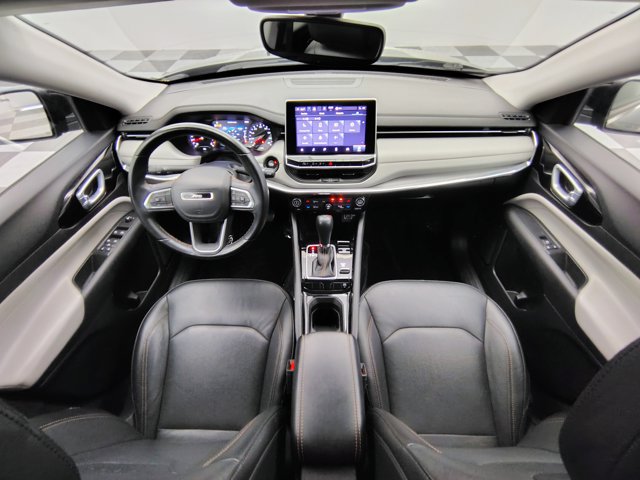 Used 2022 Jeep Compass Limited AWD/4WD image 2