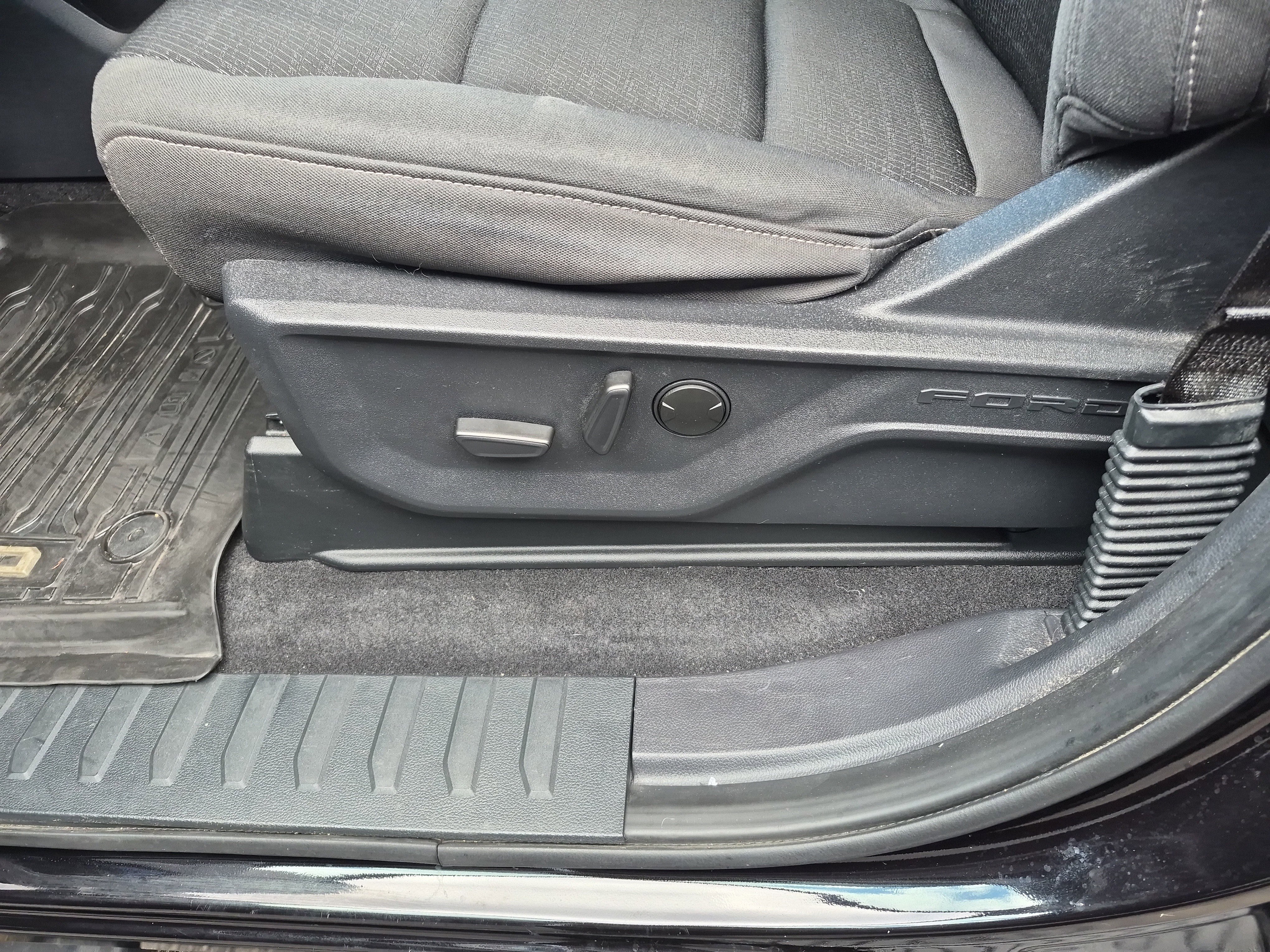 Certified 2023 Ford F150 XLT w/ Equipment Group 302A High image 16