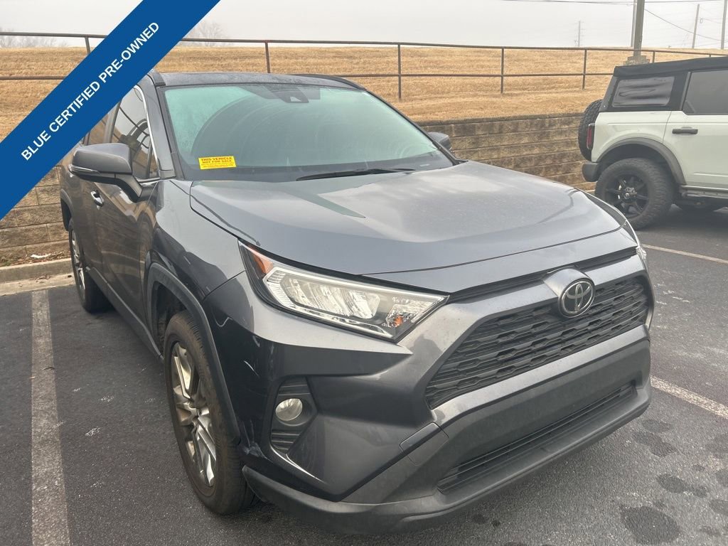 Used 2019 Toyota RAV4 XLE Premium image 2